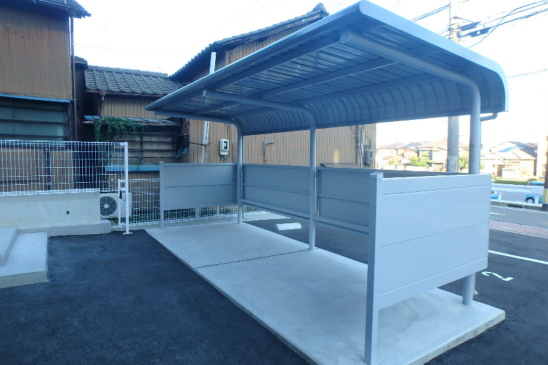 HILLS　MEJIRO 駐輪場