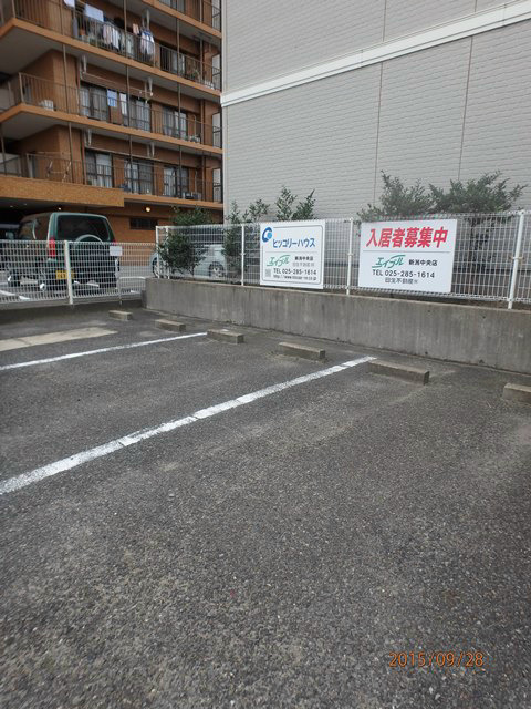 ヒッコリーハウス 駐車場