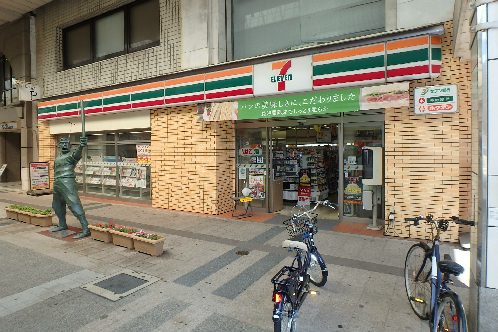 BUENA古町通5番町 コンビ二