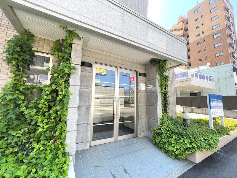 BUENA上大川前通3番町 エントランス