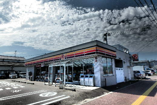 ロイヤル・コート藤G棟 コンビ二