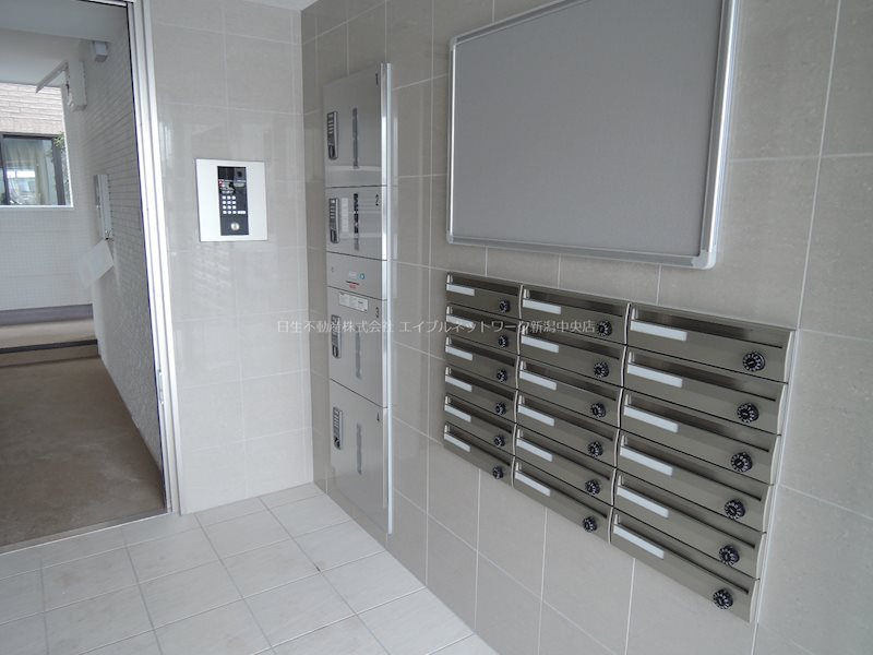 Mond小張木 エントランス