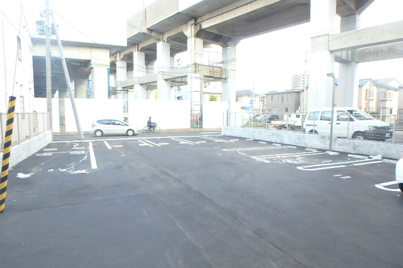 BUENA東幸町 駐車場