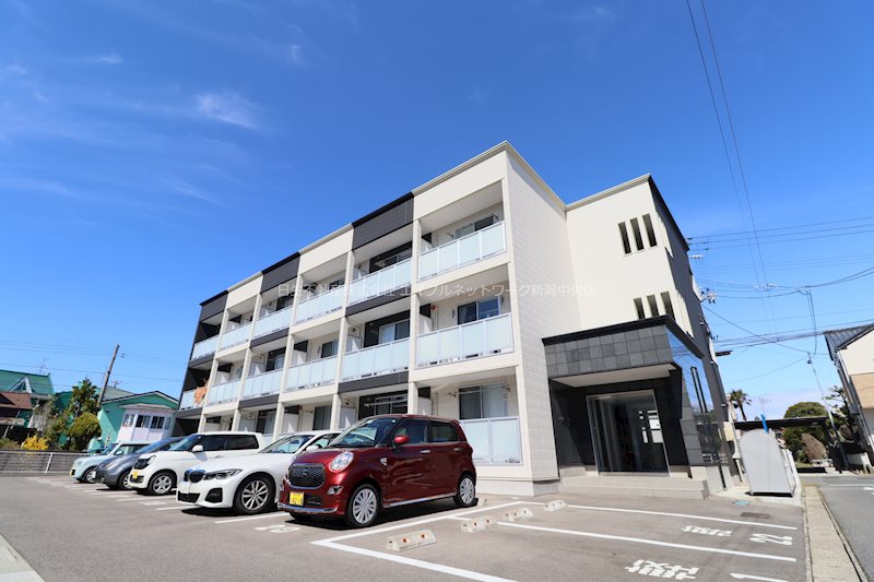 リゾナーレ上近江 A棟 外観