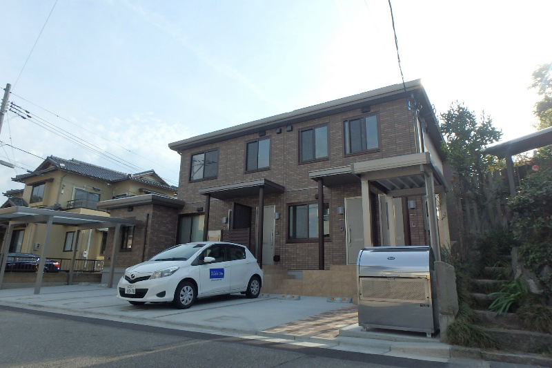 シャルール女池上山 外観